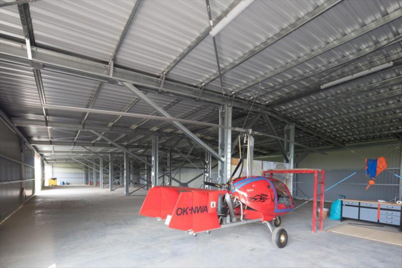 CZ0582 Hate Hangar 2