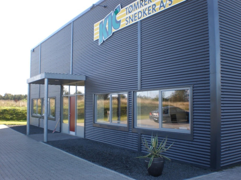 DK0047 KIC Tomrer & Snedker A/S
