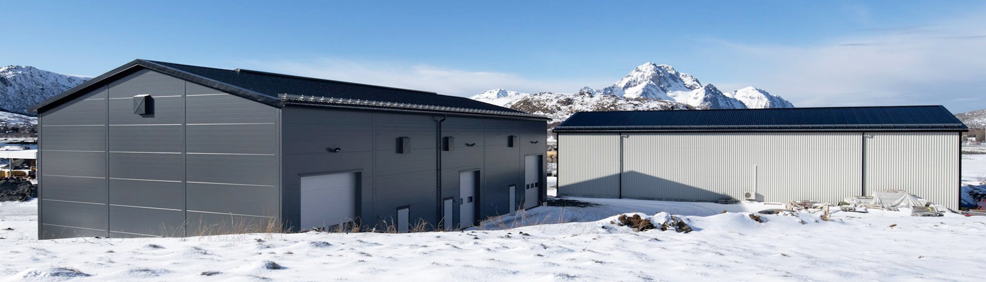 LLENTAB storage building in winter